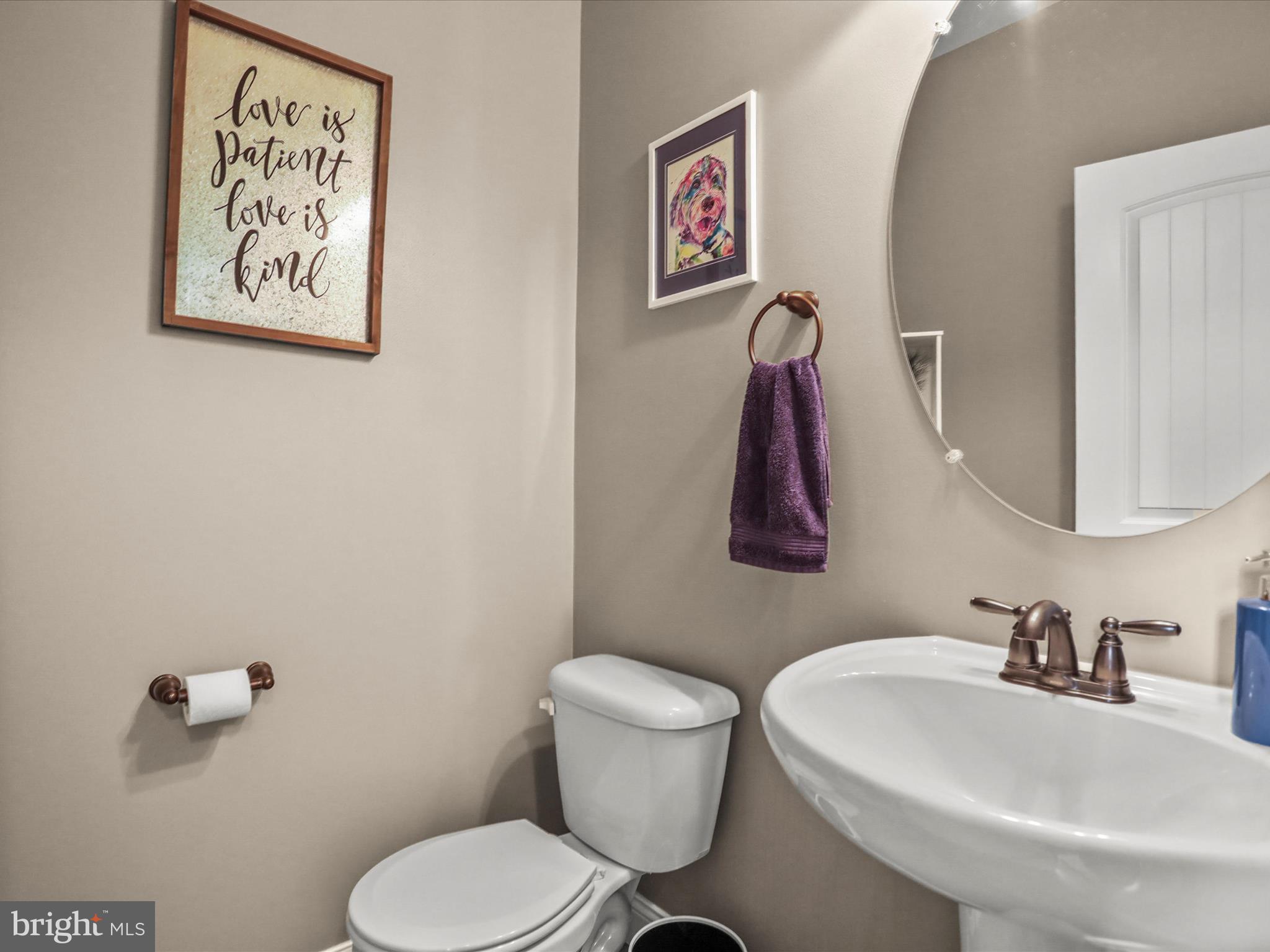 32 SPEND A BUCK DRIVE