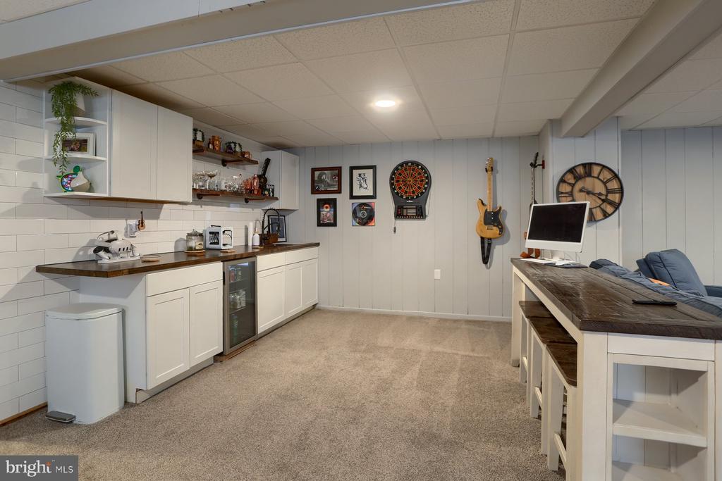 15 HIGHLAND CIRCLE