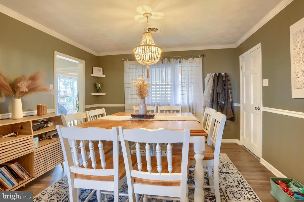 15 HIGHLAND CIRCLE