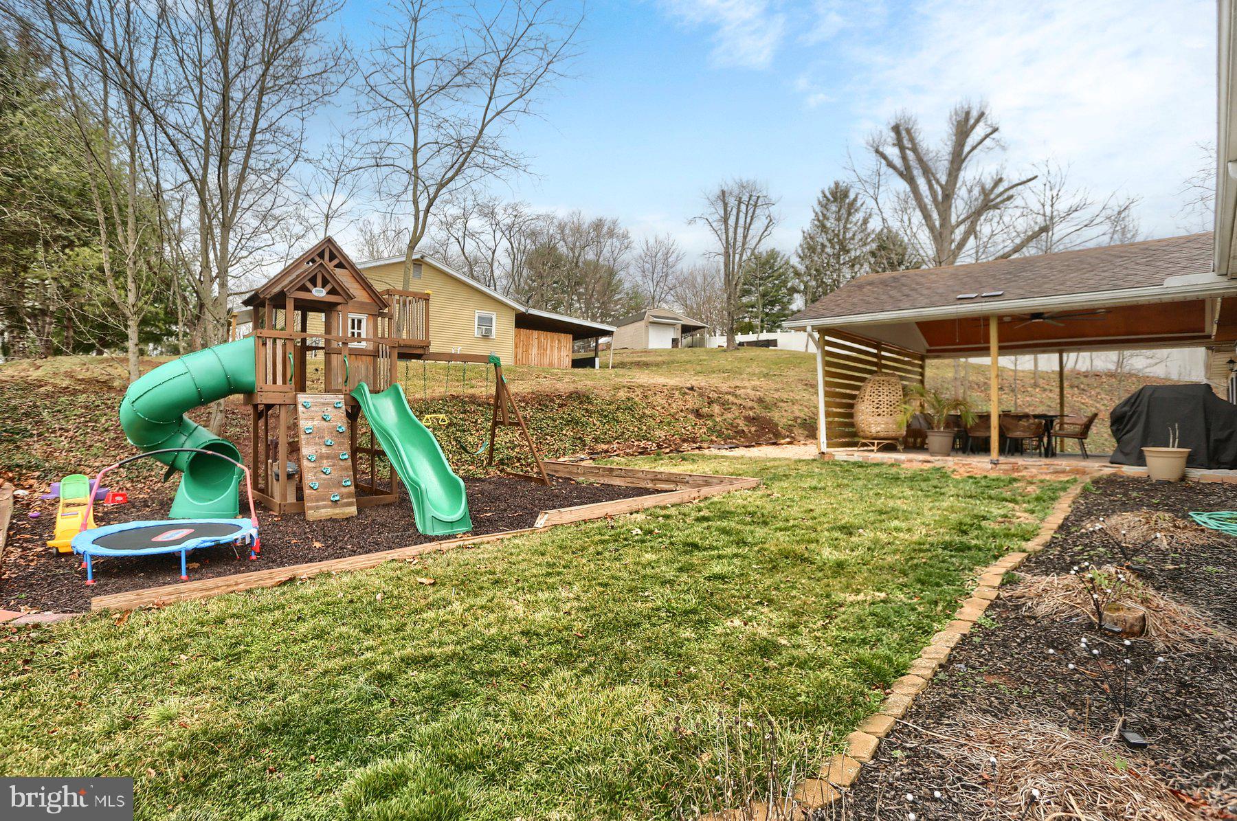 15 HIGHLAND CIRCLE