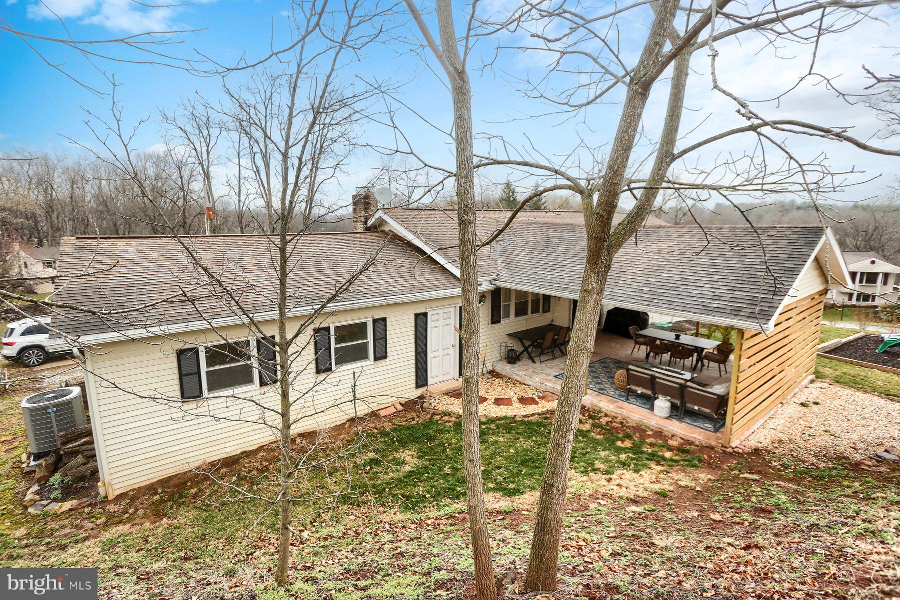 15 HIGHLAND CIRCLE
