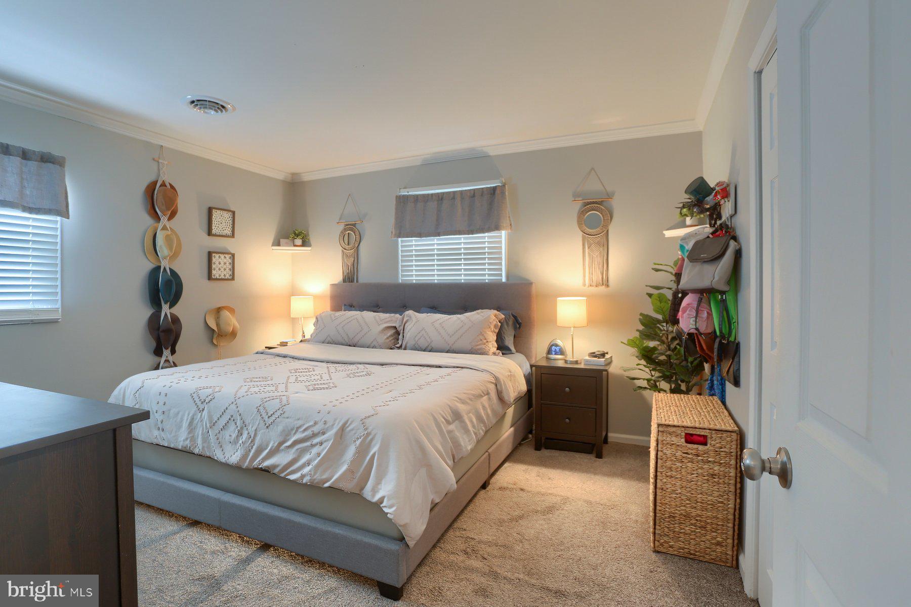 15 HIGHLAND CIRCLE