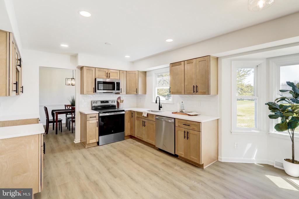 404 CLEMENS DRIVE