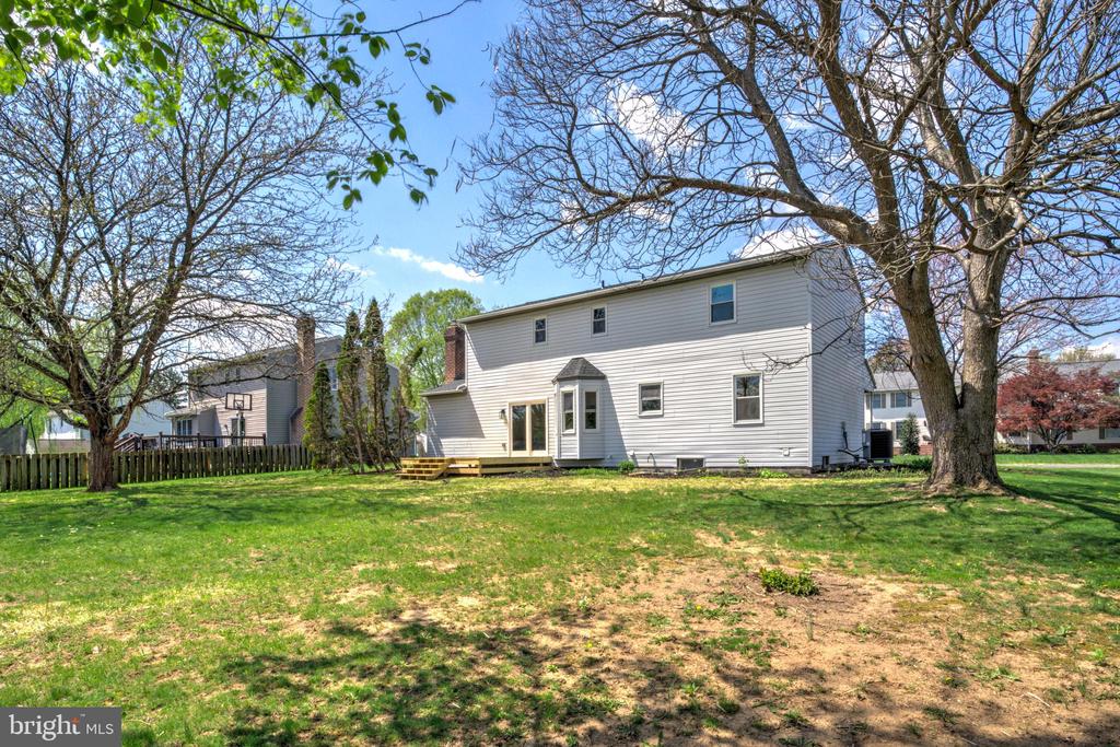 404 CLEMENS DRIVE