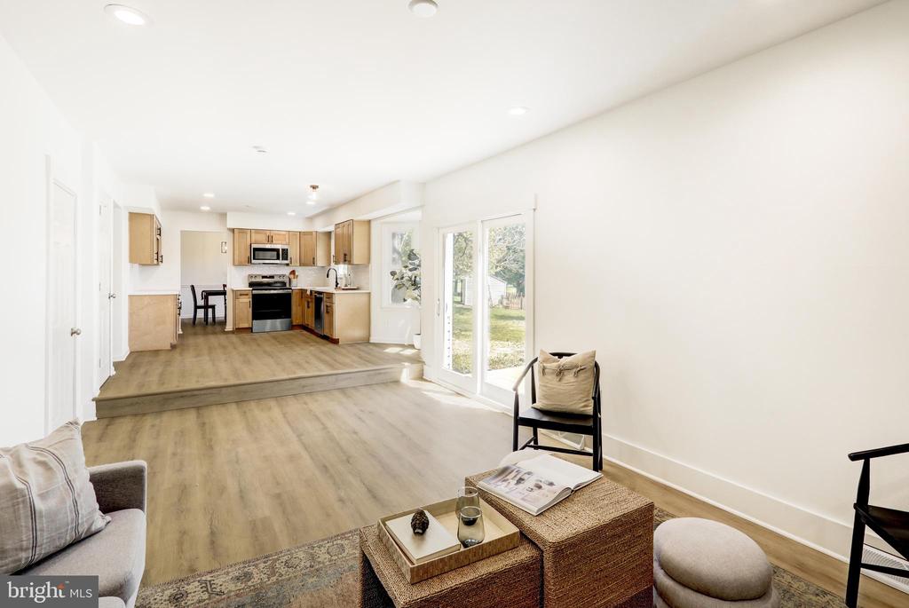 404 CLEMENS DRIVE