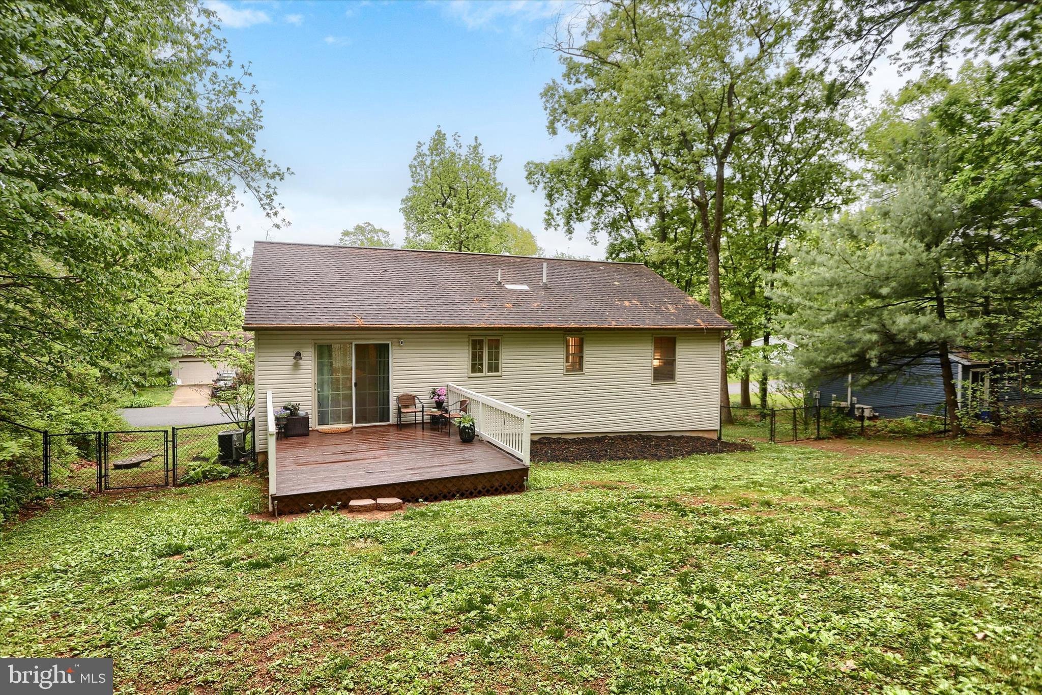 404 LITTLE JOHN DRIVE