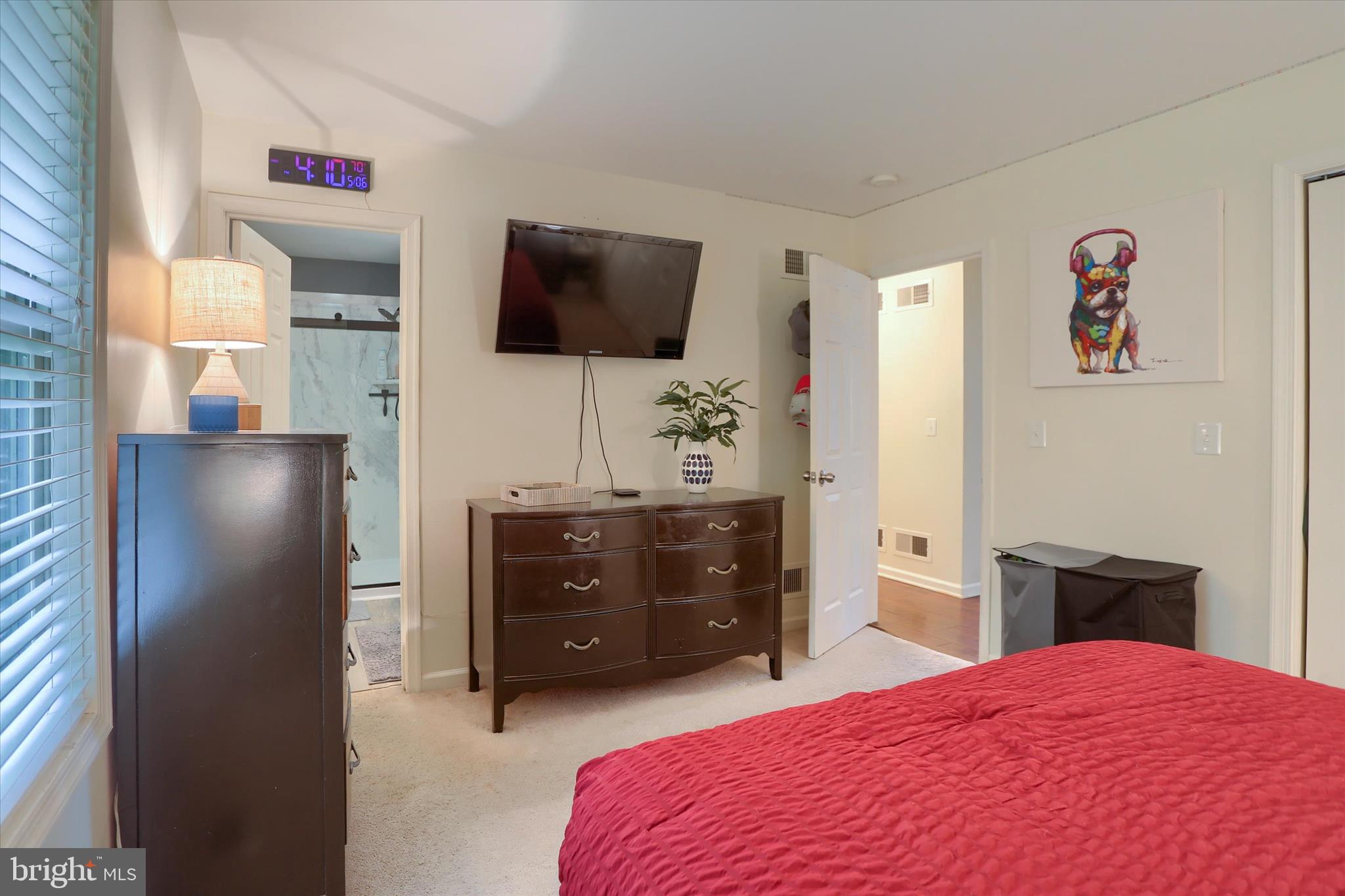 404 LITTLE JOHN DRIVE