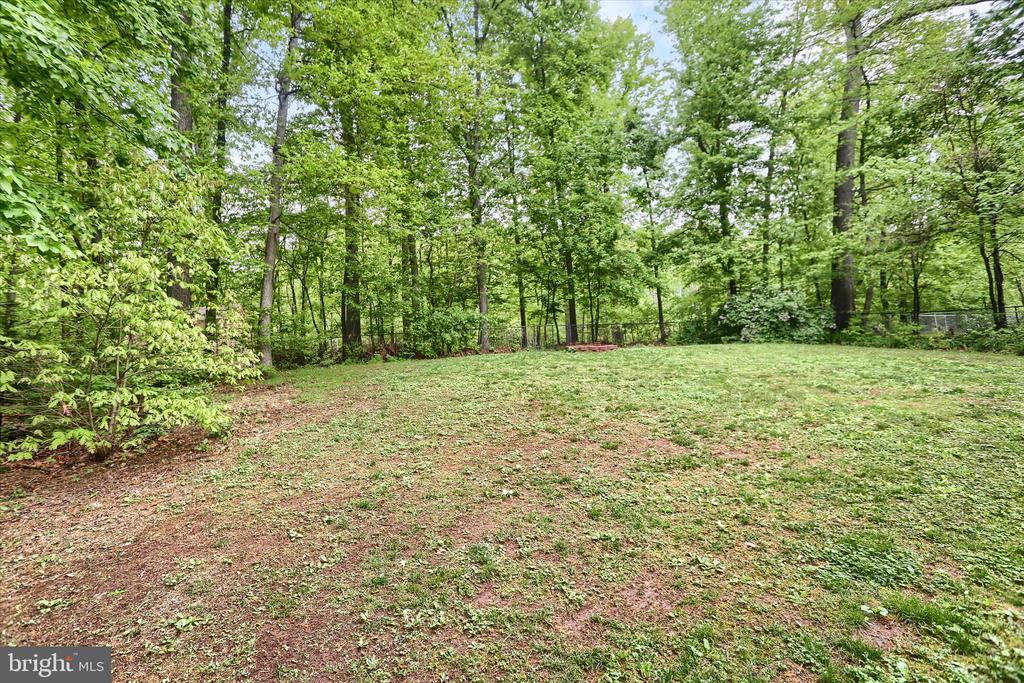 404 LITTLE JOHN DRIVE