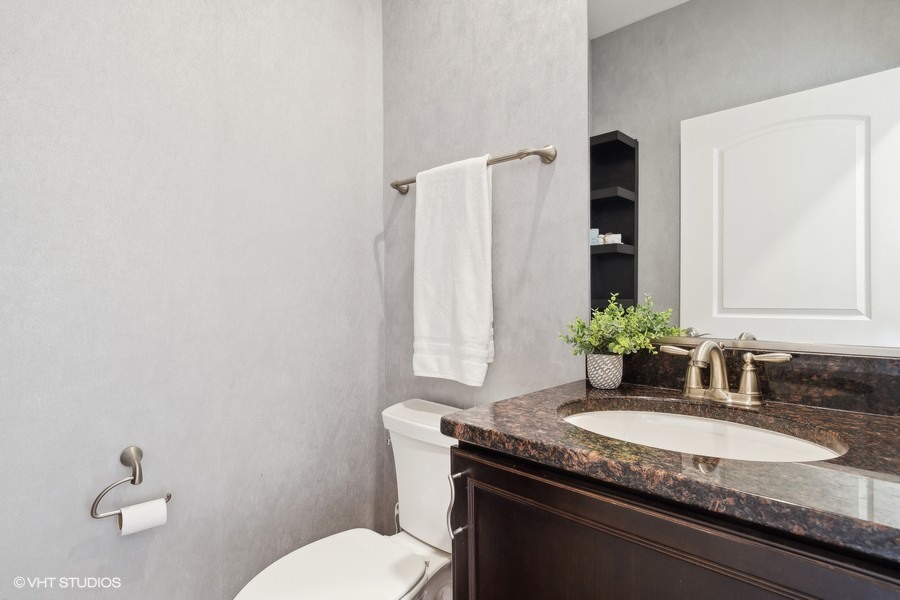 3903 Chesapeake Lane