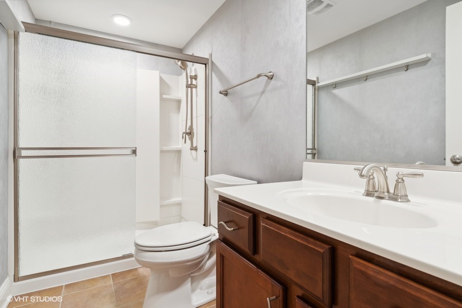 3903 Chesapeake Lane