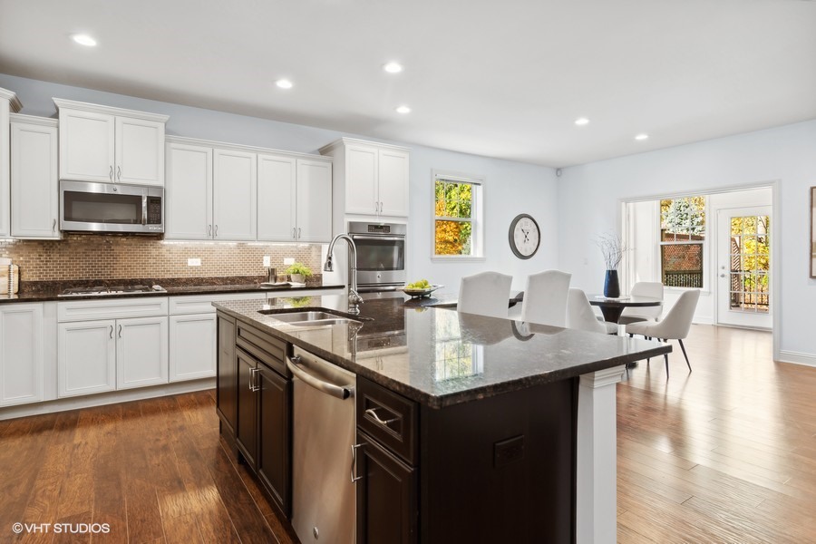 3903 Chesapeake Lane