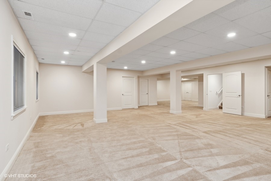 3903 Chesapeake Lane