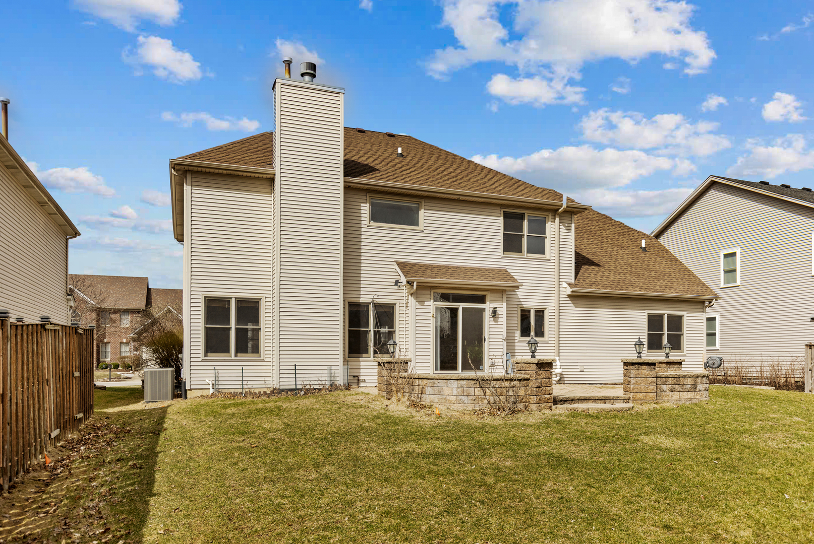 2052 Gardner Circle E