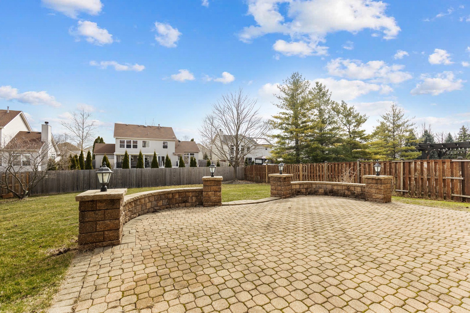 2052 Gardner Circle E