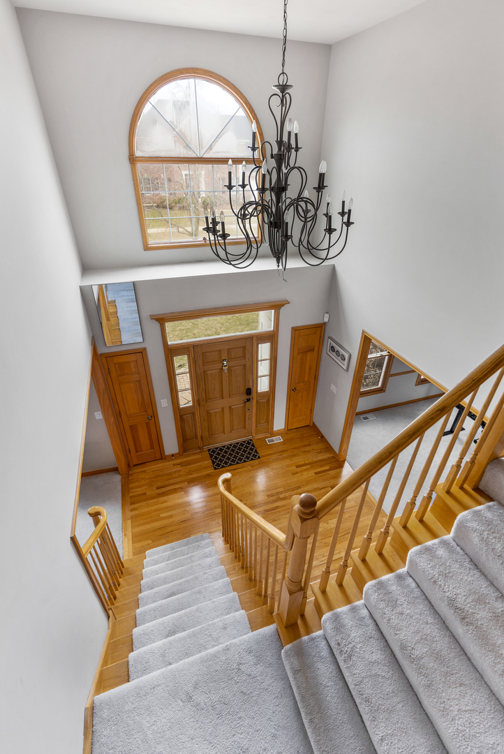 2052 Gardner Circle E