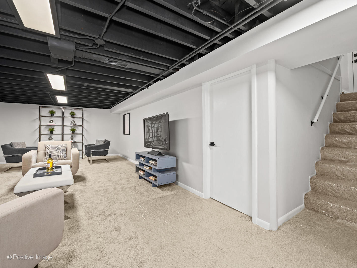 18442 Stewart Avenue