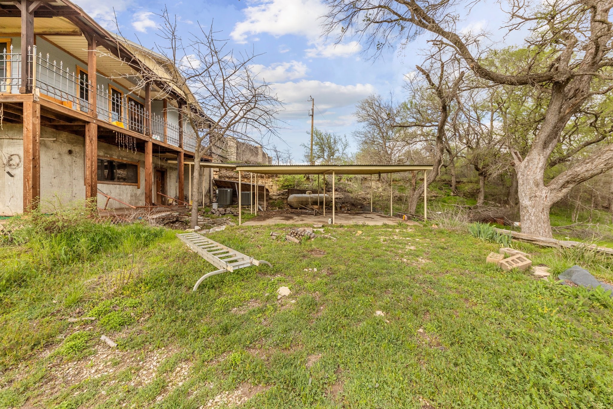 6562 E Highway 36