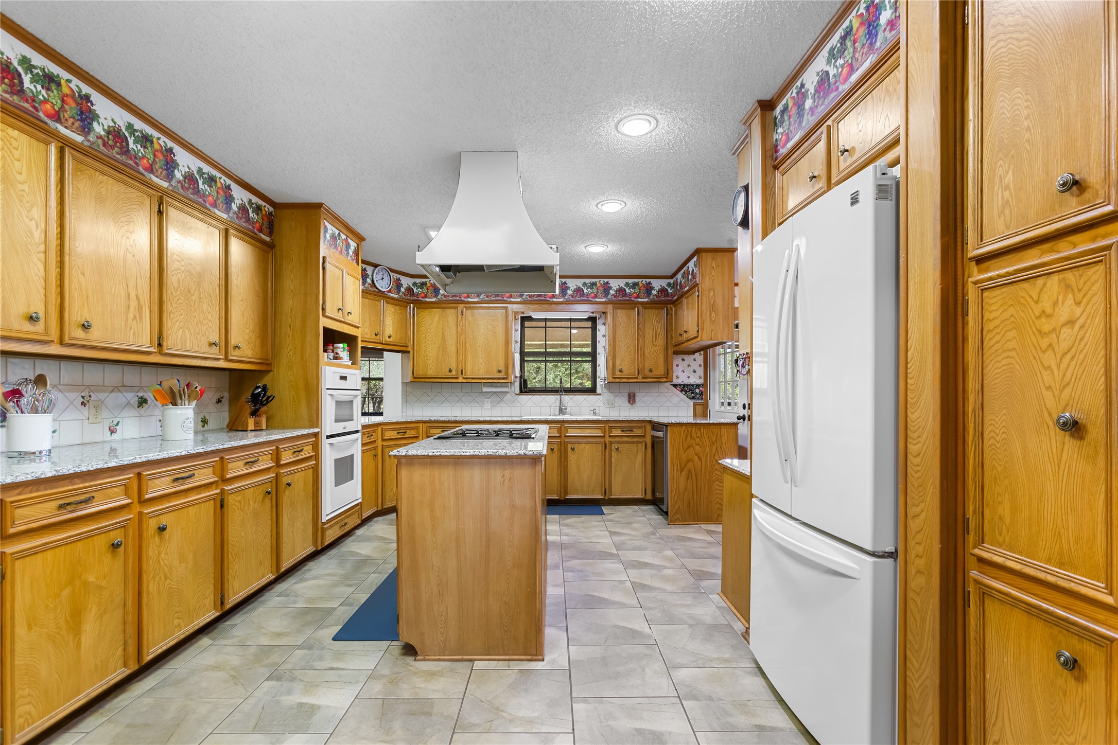 2485 Garrett Lane
