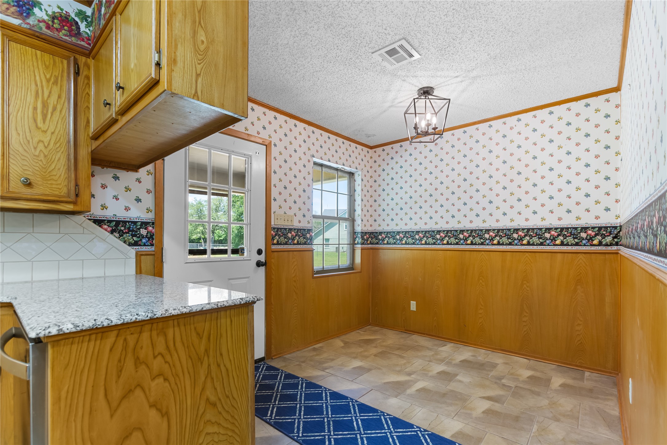 2485 Garrett Lane
