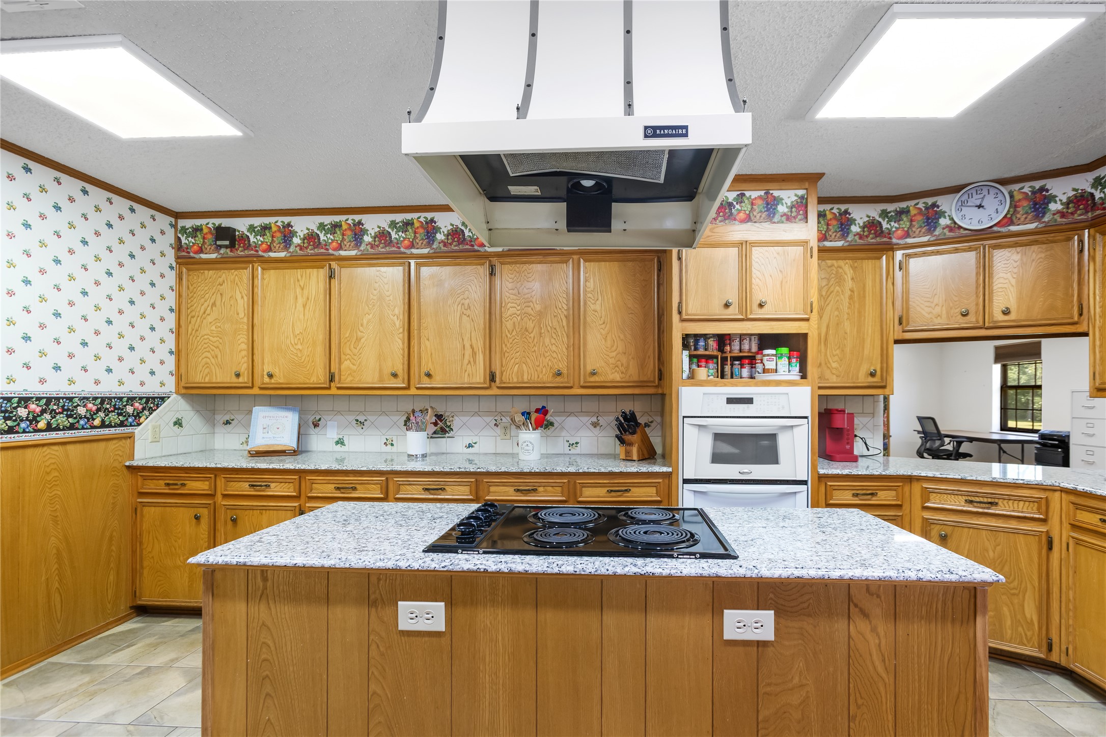 2485 Garrett Lane