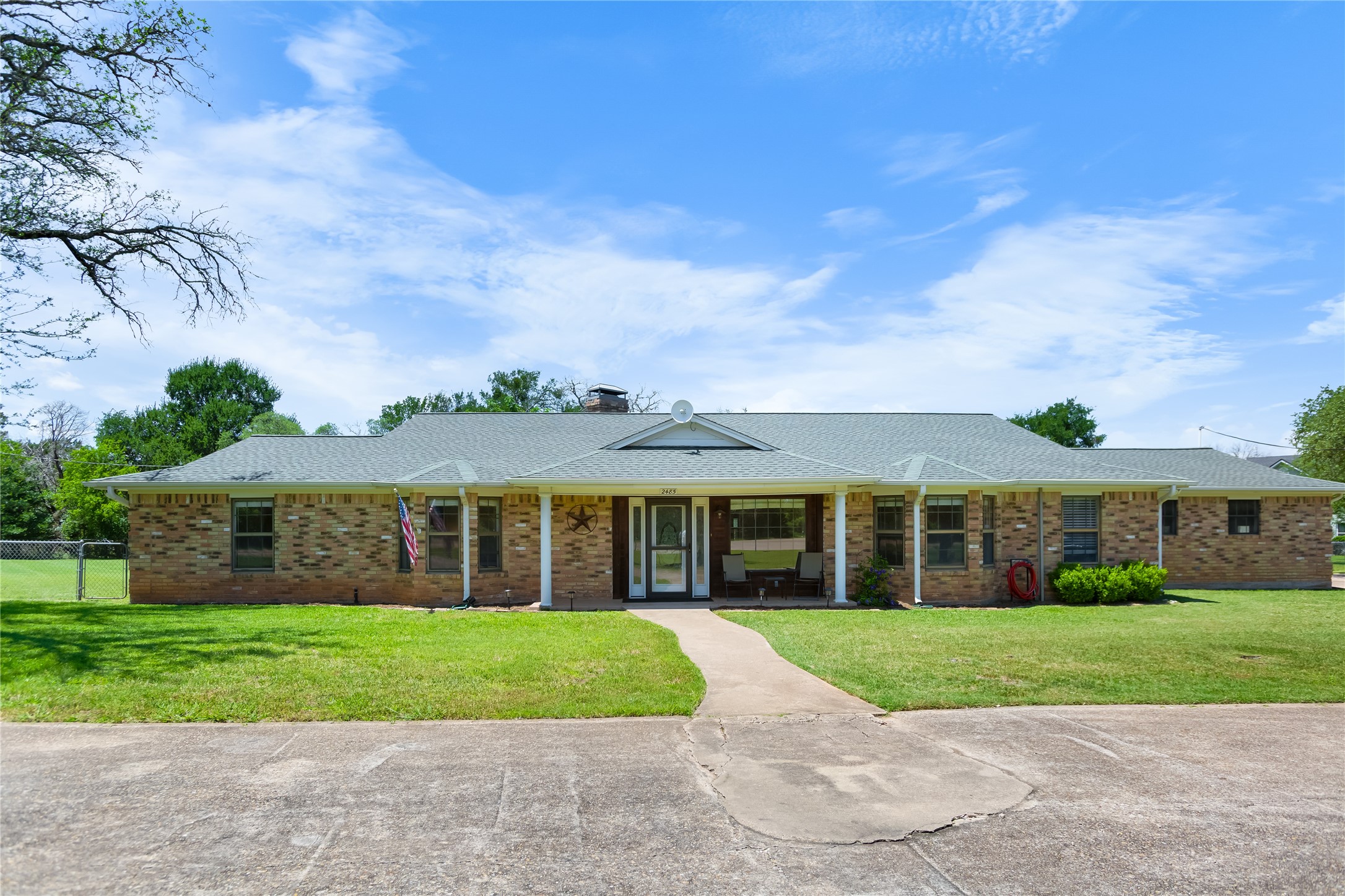 2485 Garrett Lane