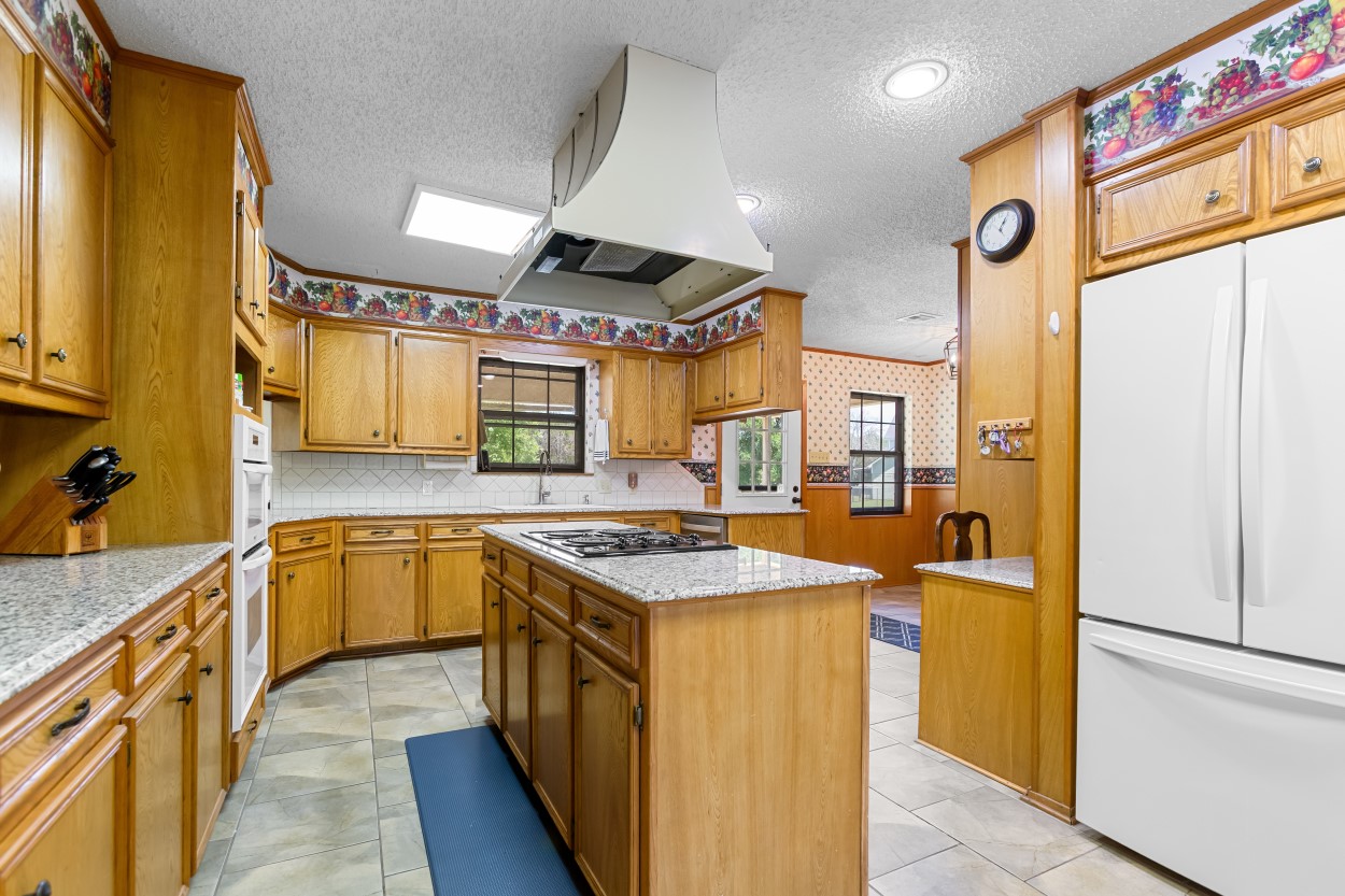 2485 Garrett Lane