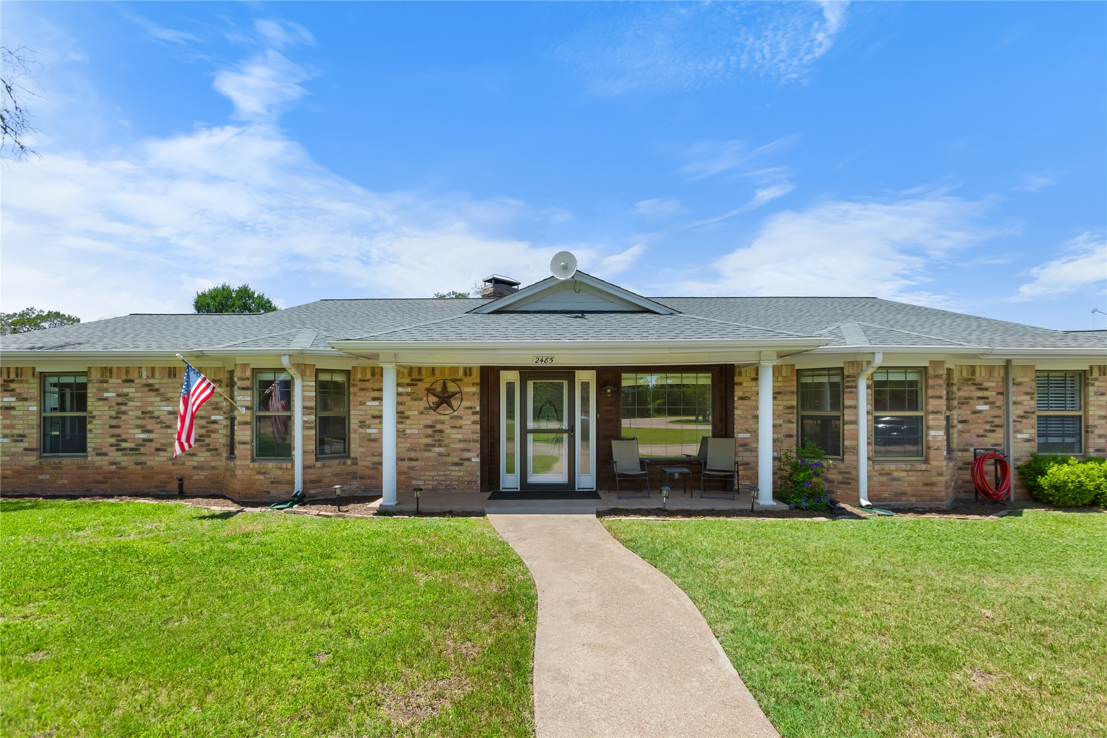 2485 Garrett Lane