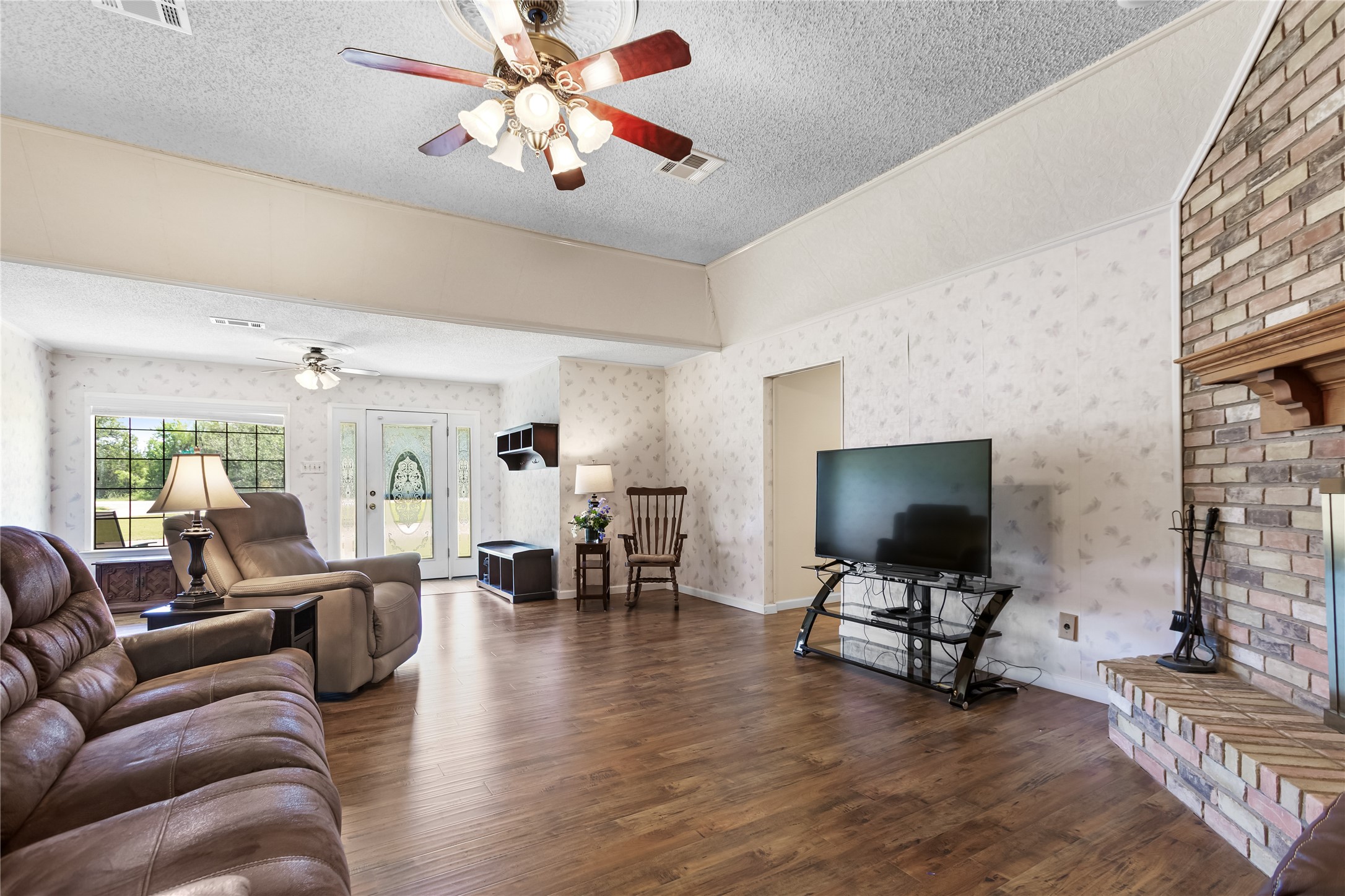 2485 Garrett Lane