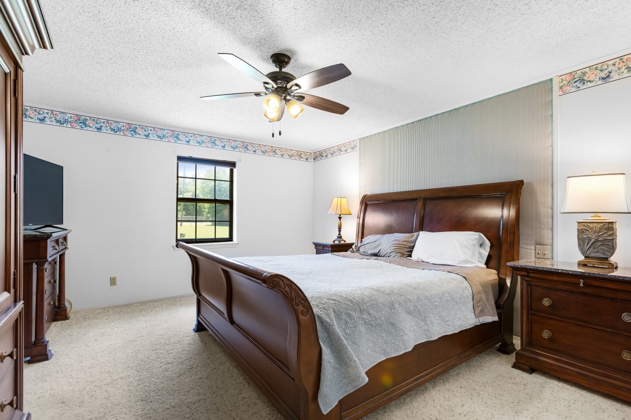 2485 Garrett Lane