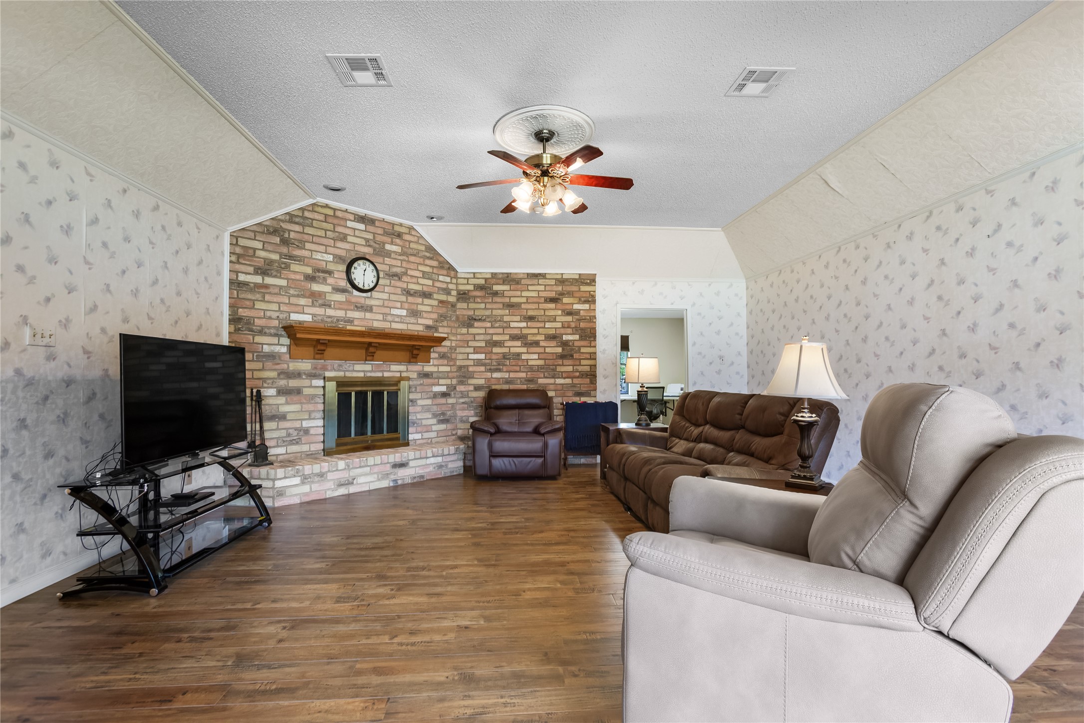 2485 Garrett Lane