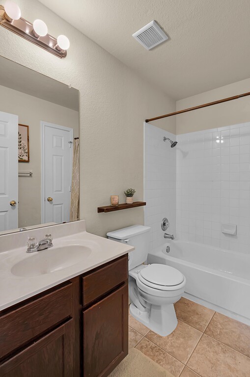 6608 Costa Drive
