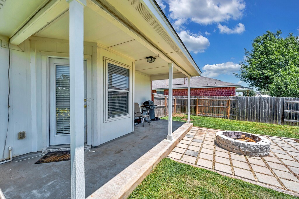 6608 Costa Drive
