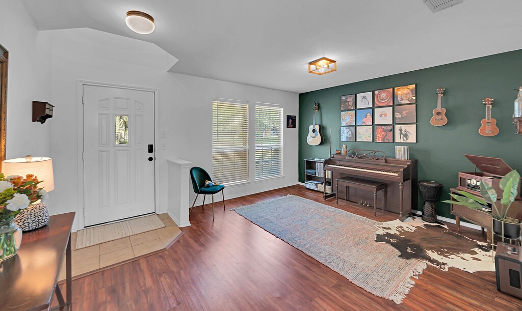 6608 Costa Drive