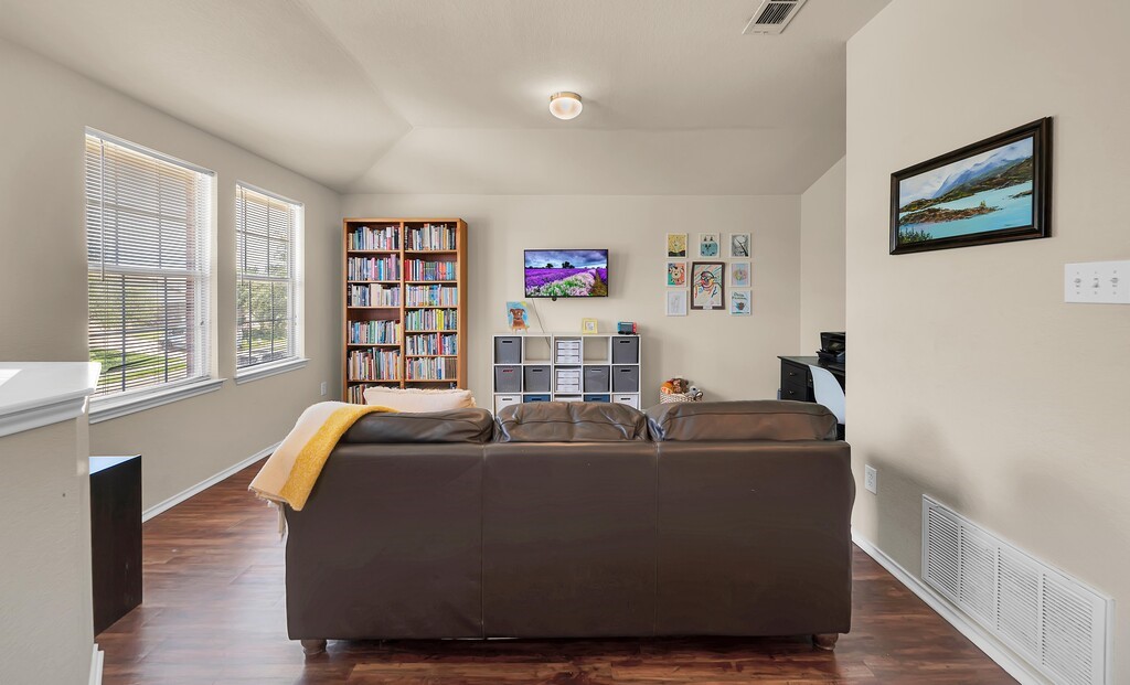 6608 Costa Drive