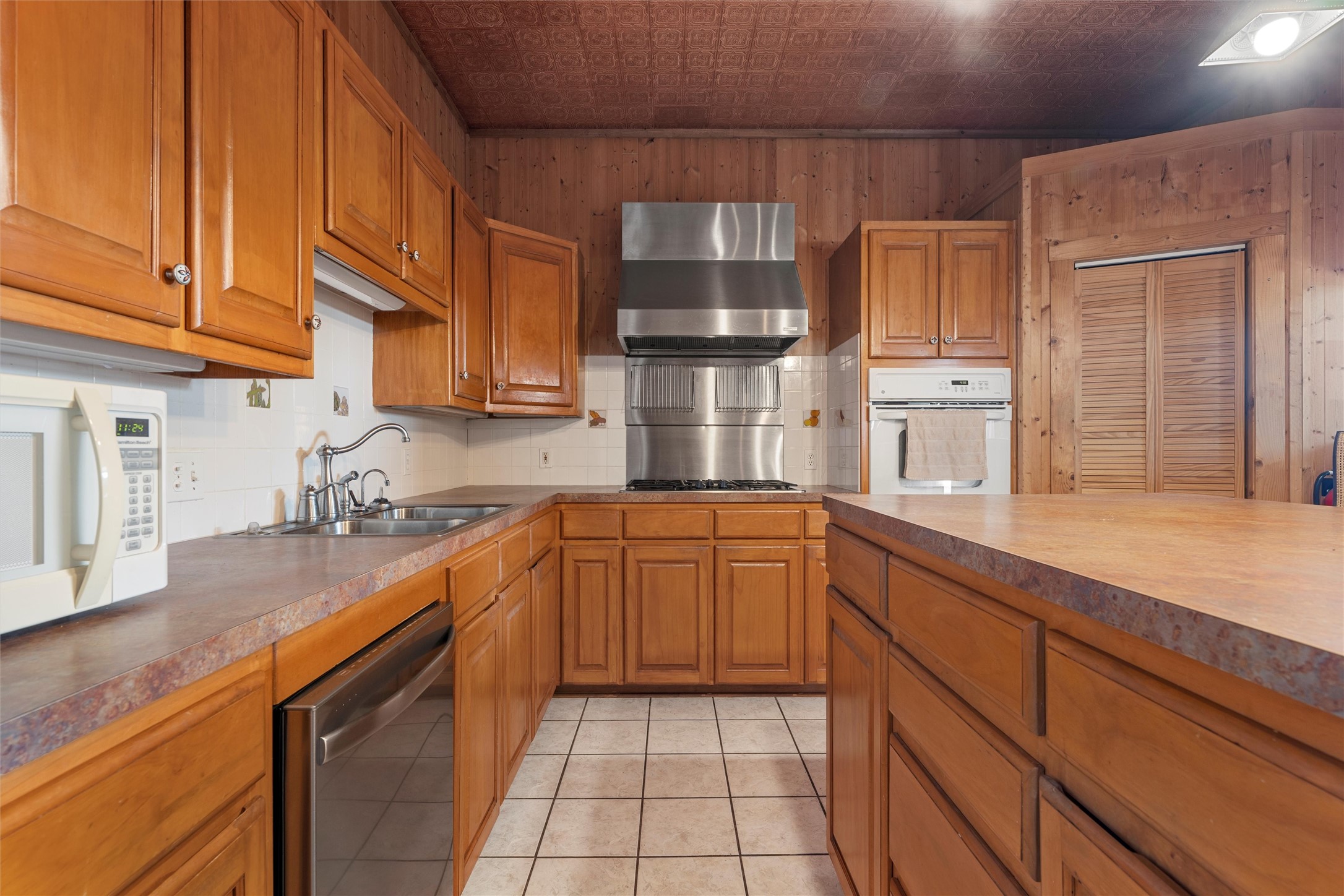 303 Westlake Drive