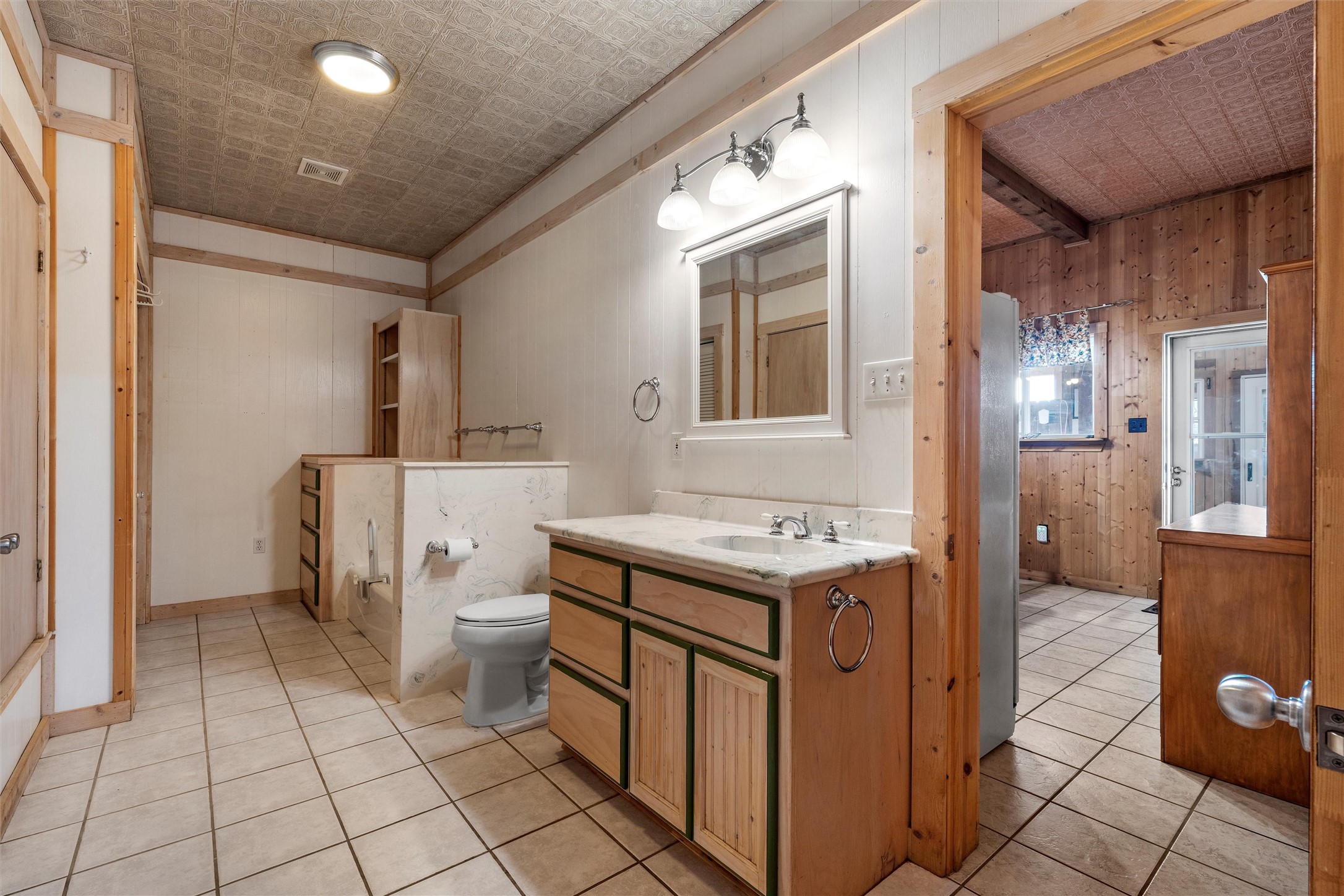 303 Westlake Drive
