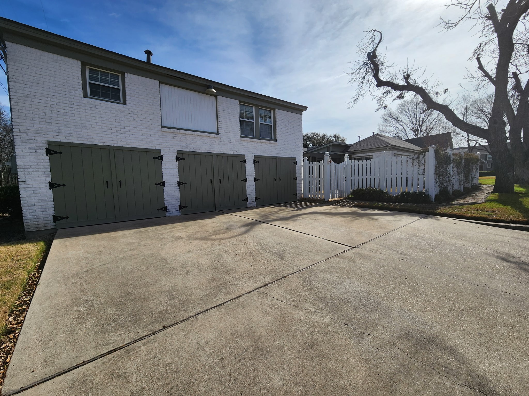 3027 Windsor Avenue