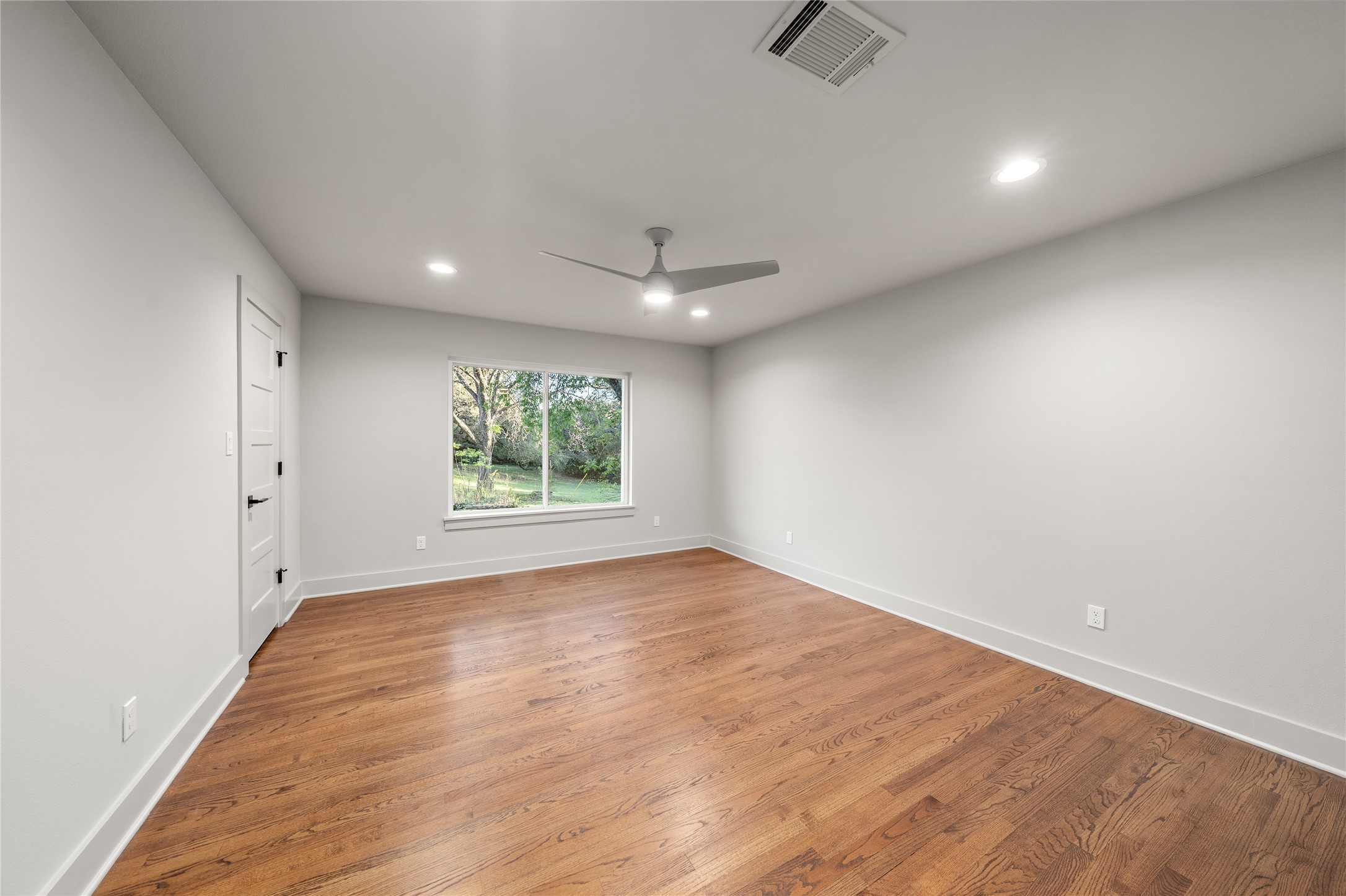 3400 Macarthur Drive