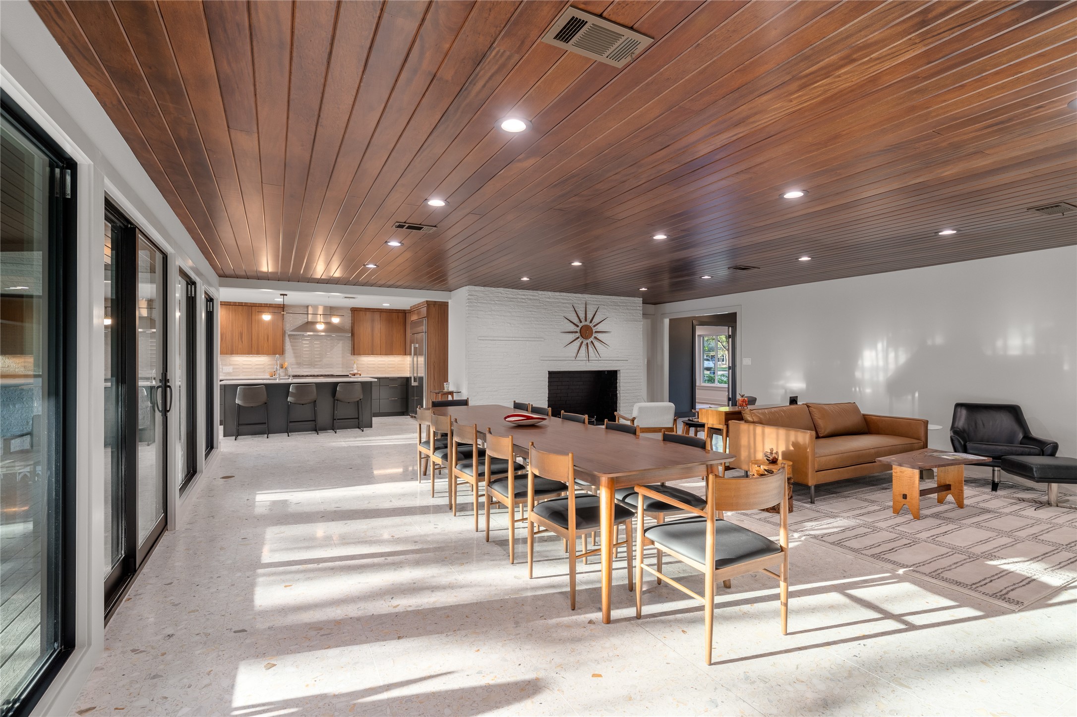 3400 Macarthur Drive