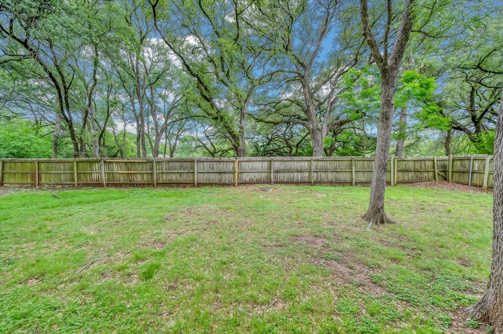 3208 Park Lake Drive