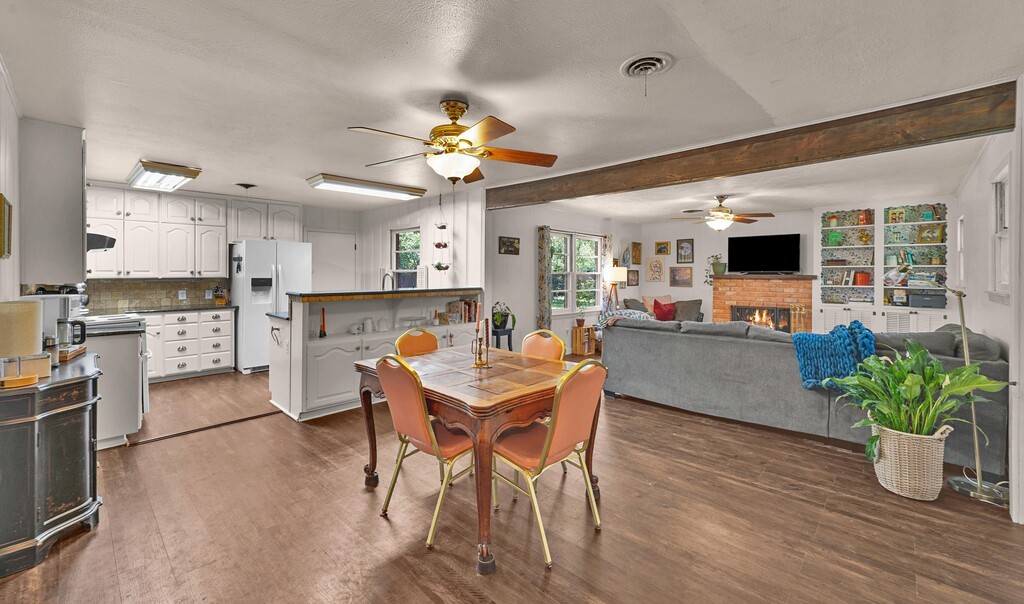 421 Bellaire Drive