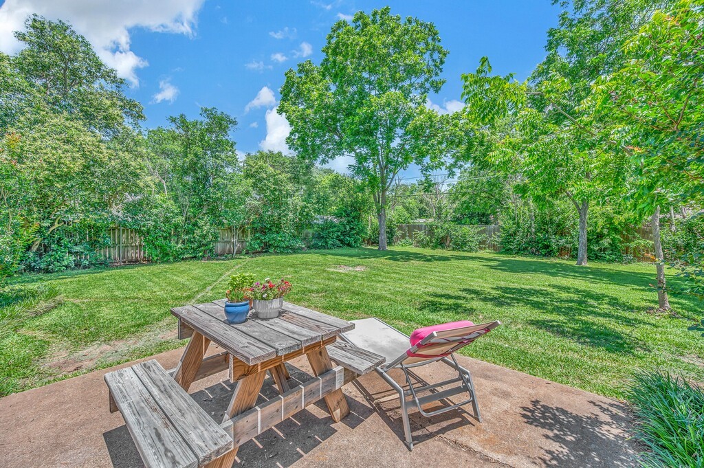 421 Bellaire Drive