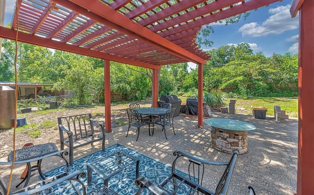 1732 Hilltop Drive