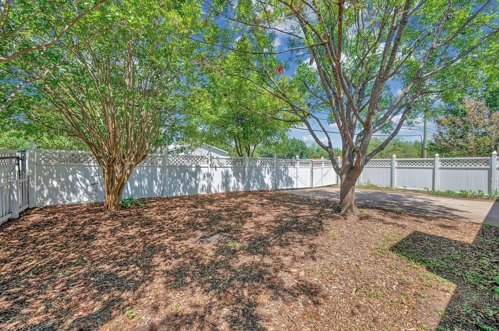 1732 Hilltop Drive