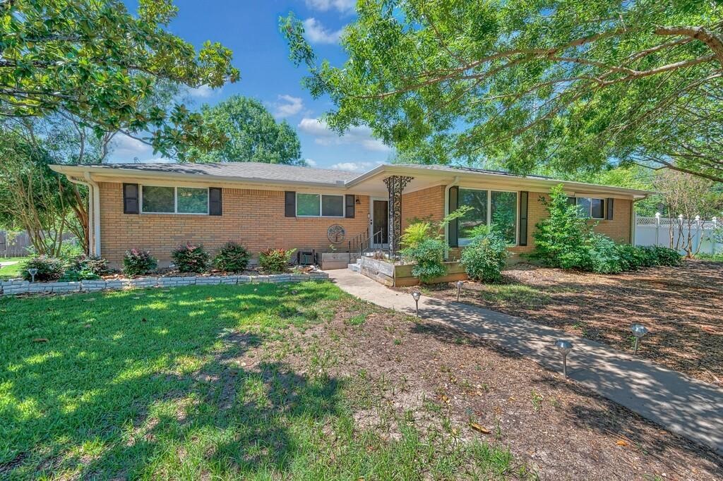 1732 Hilltop Drive