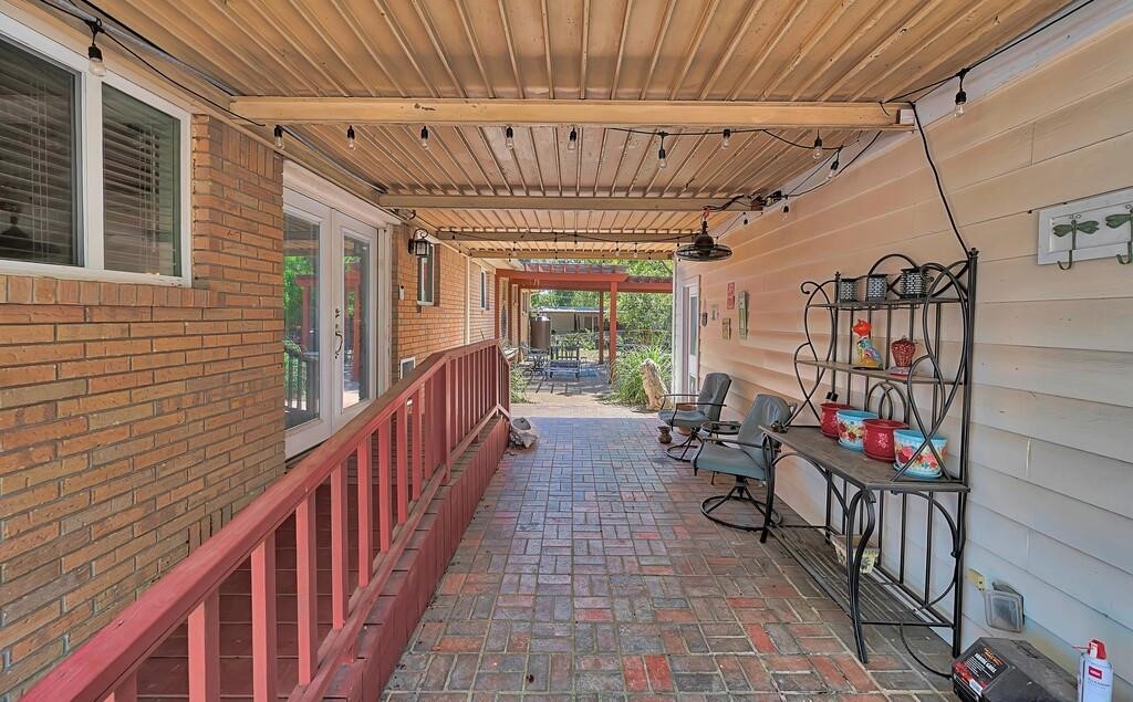 1732 Hilltop Drive