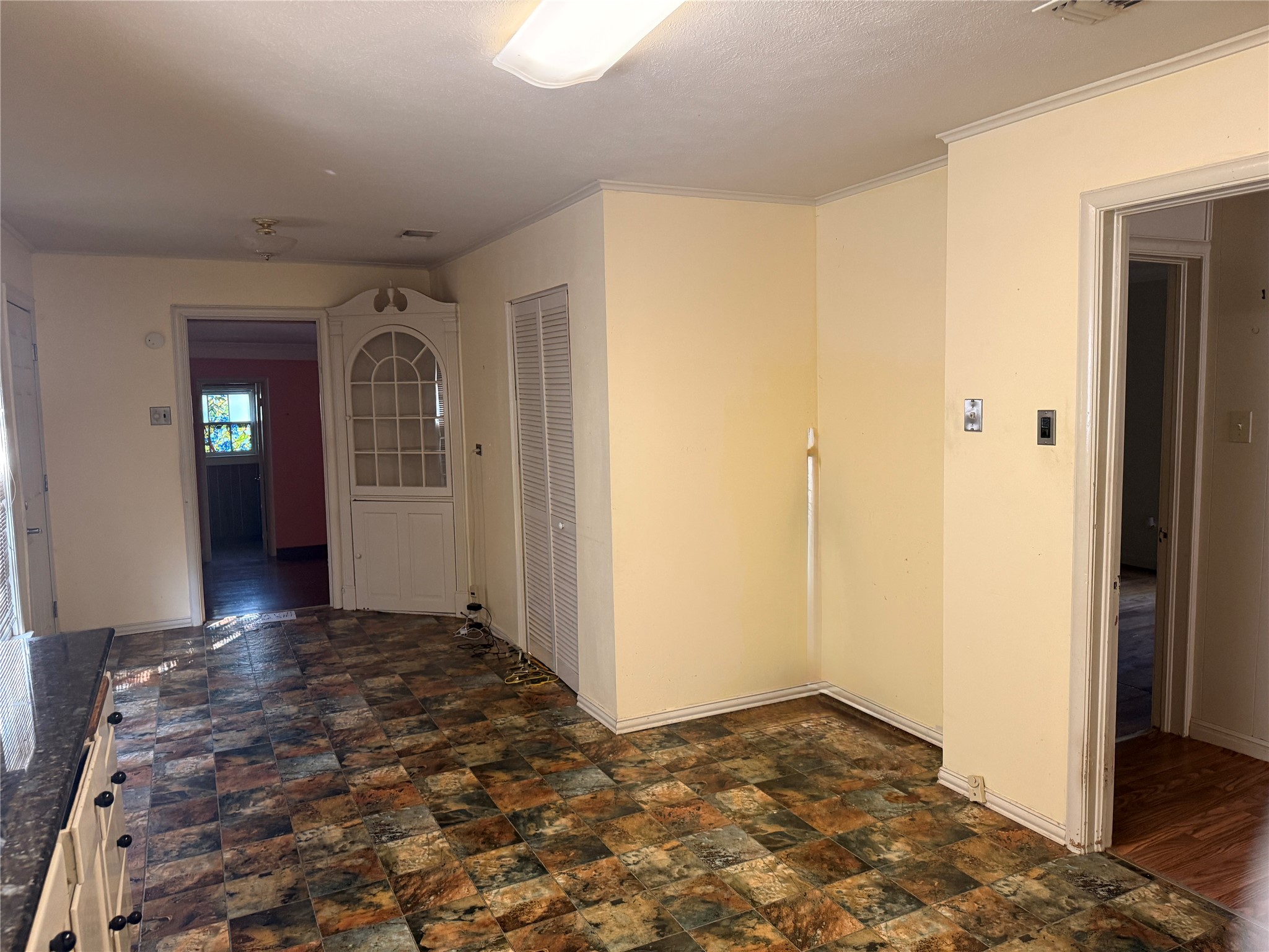3321 Herring Avenue