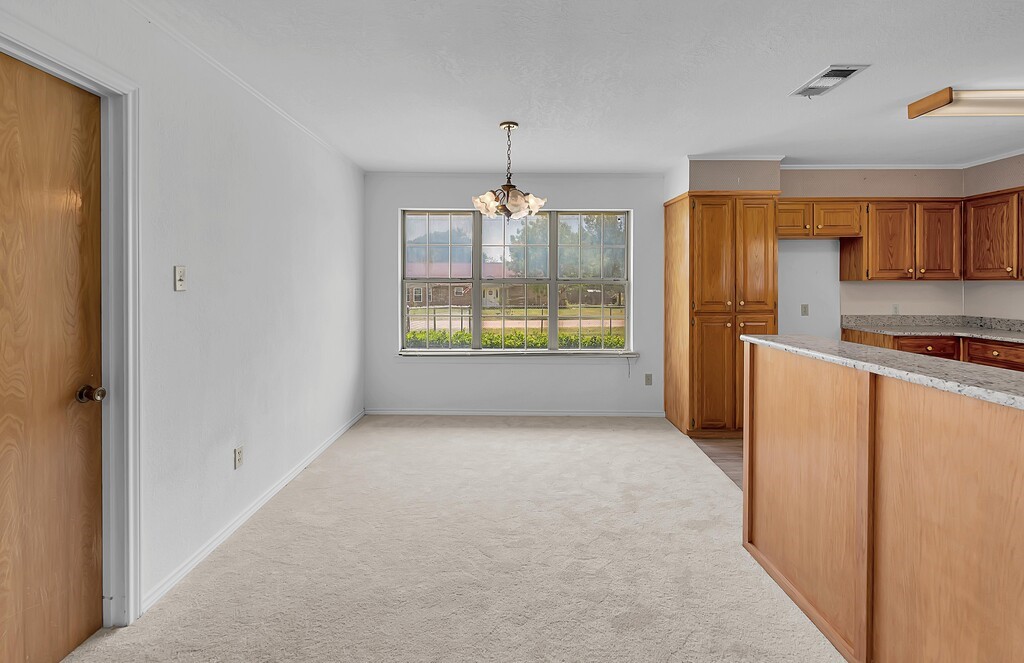 600 Lyndon Drive