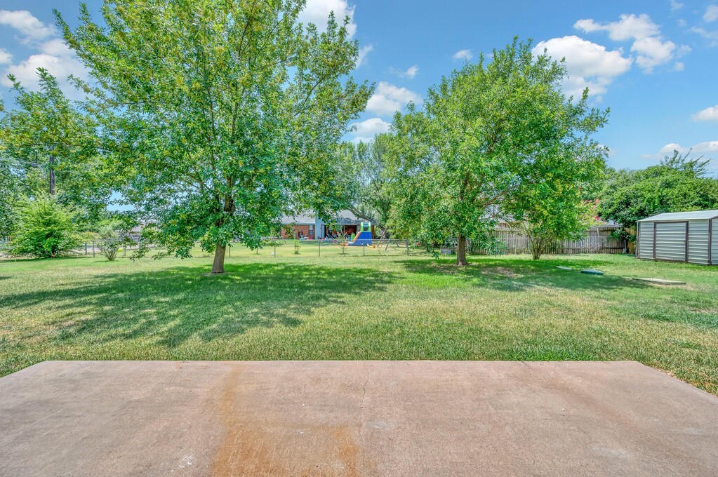 600 Lyndon Drive