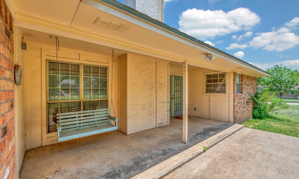600 Lyndon Drive